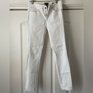 Jones New York white skinny‎ jeans